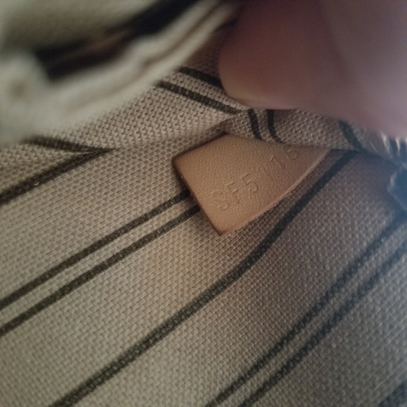 SOLD!!!Authentic Louis Vuitton Neverful MM - Picture 7 of 11